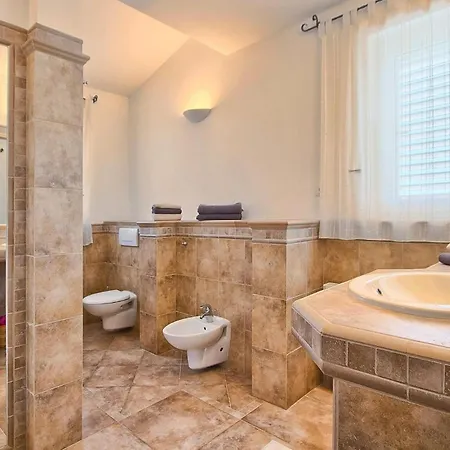 Beauty 펜션 풀라